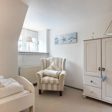 Semesterbostad Seeraeuberhaeuschen Id 442