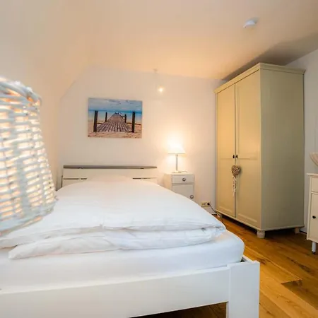 Seeraeuberhaeuschen Id 442