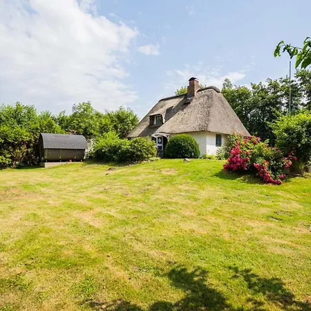 Semesterbostad Seeraeuberhaeuschen Id 442 Tating