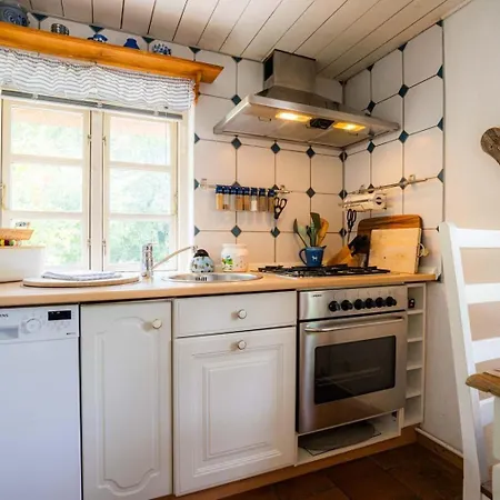 Semesterbostad Seeraeuberhaeuschen Id 442 *