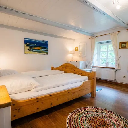 Semesterbostad Seeraeuberhaeuschen Id 442 *